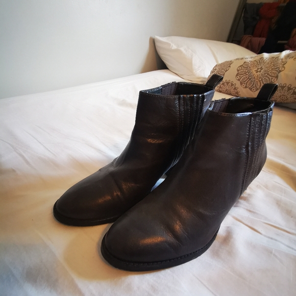 Black ankle boots - Picture 2 of 2